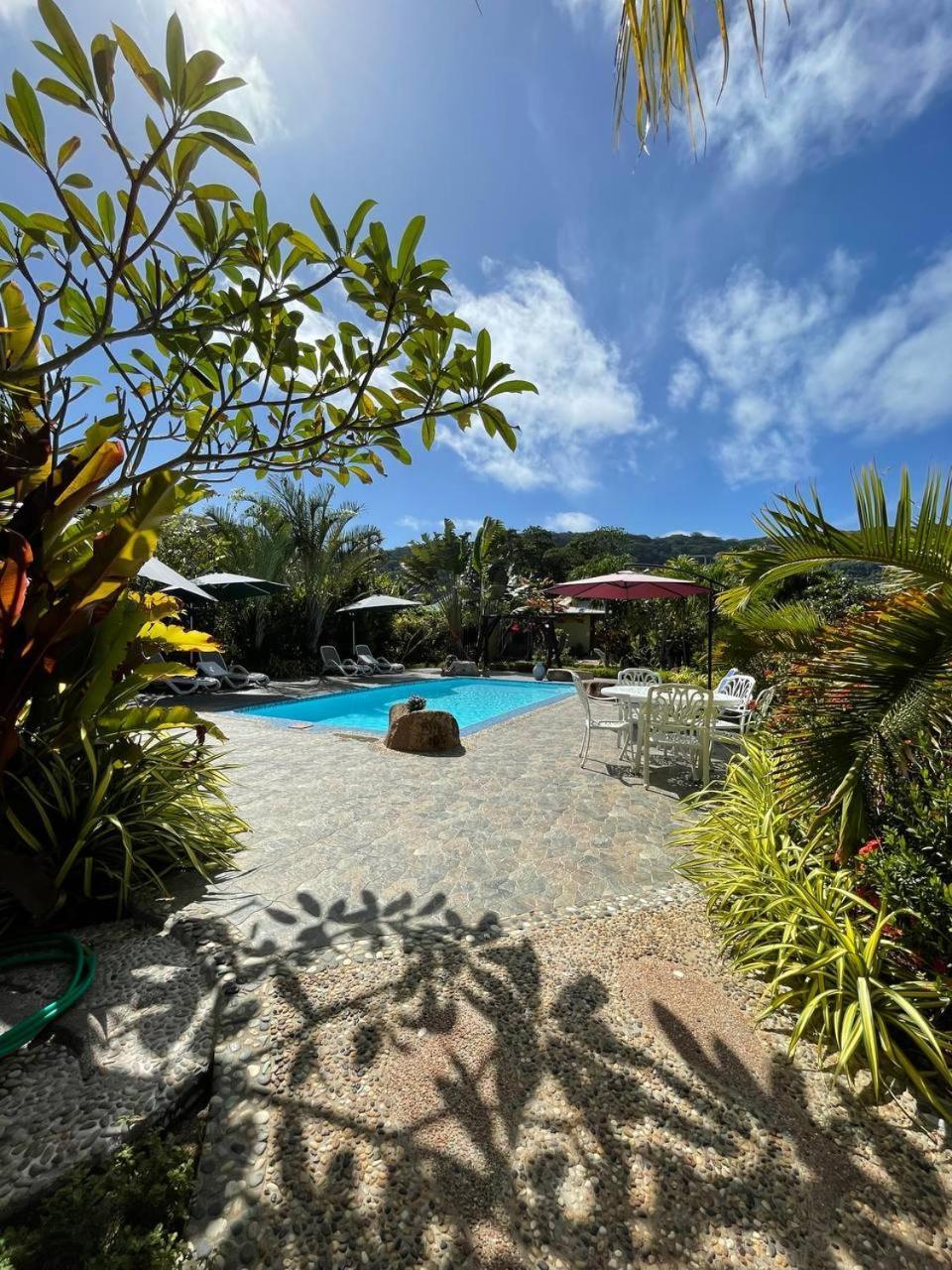 La Digue Holiday Villa Exterior foto
