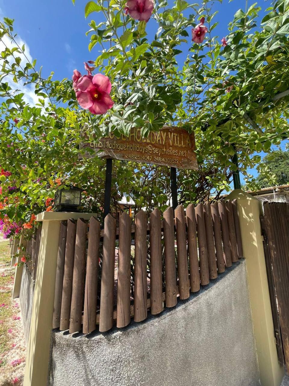 La Digue Holiday Villa Exterior foto